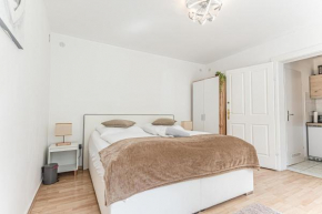 City Vibes: 1BR Apt, 10 Min to Westbahnhof